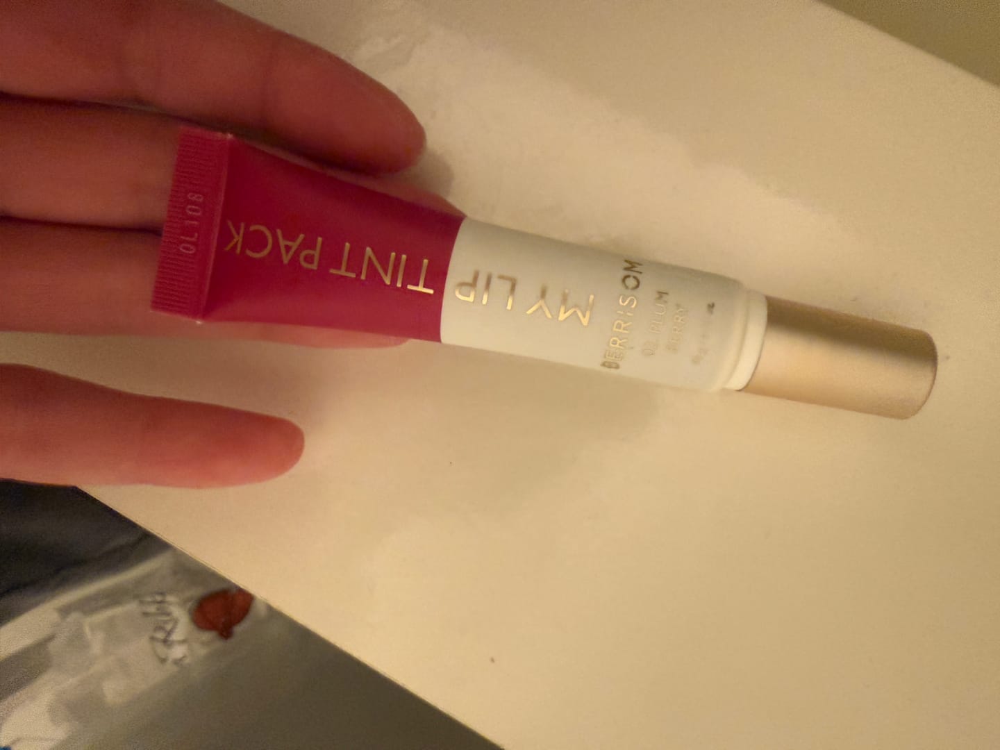 Customer photo review of Отлепящ се тинт TATTOO BERRISOM MY LIP TINT