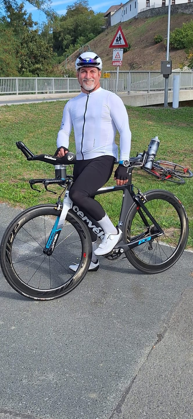Customer photo review of VIVIDNESS LS JERSEY - WHITE