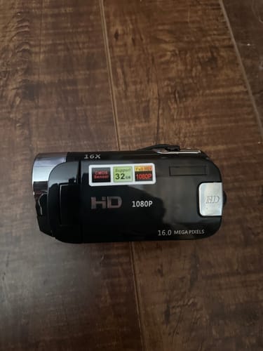 Customer photo review of RetroShot Retro Camcorder