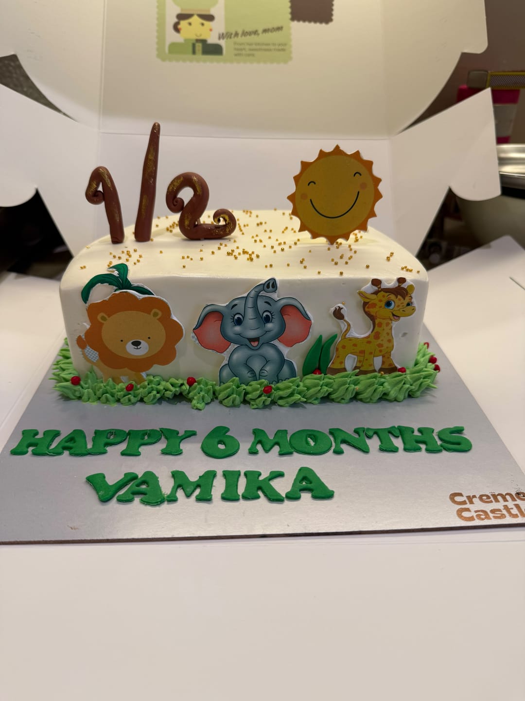 Customer photo review of Jungle Semi Cake