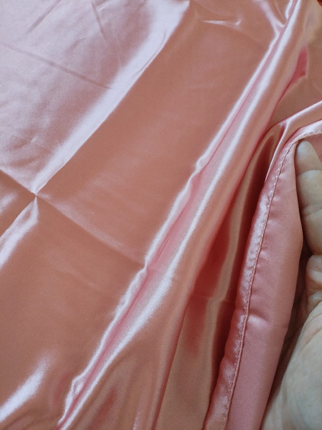 Customer photo review of Funda de Almohada de Seda