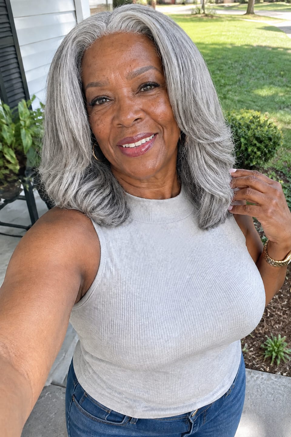 Customer photo review of Luvwin Gray Color Hair Layered Style Wig Salt And Pepper Color With 5x5 Closure Lace