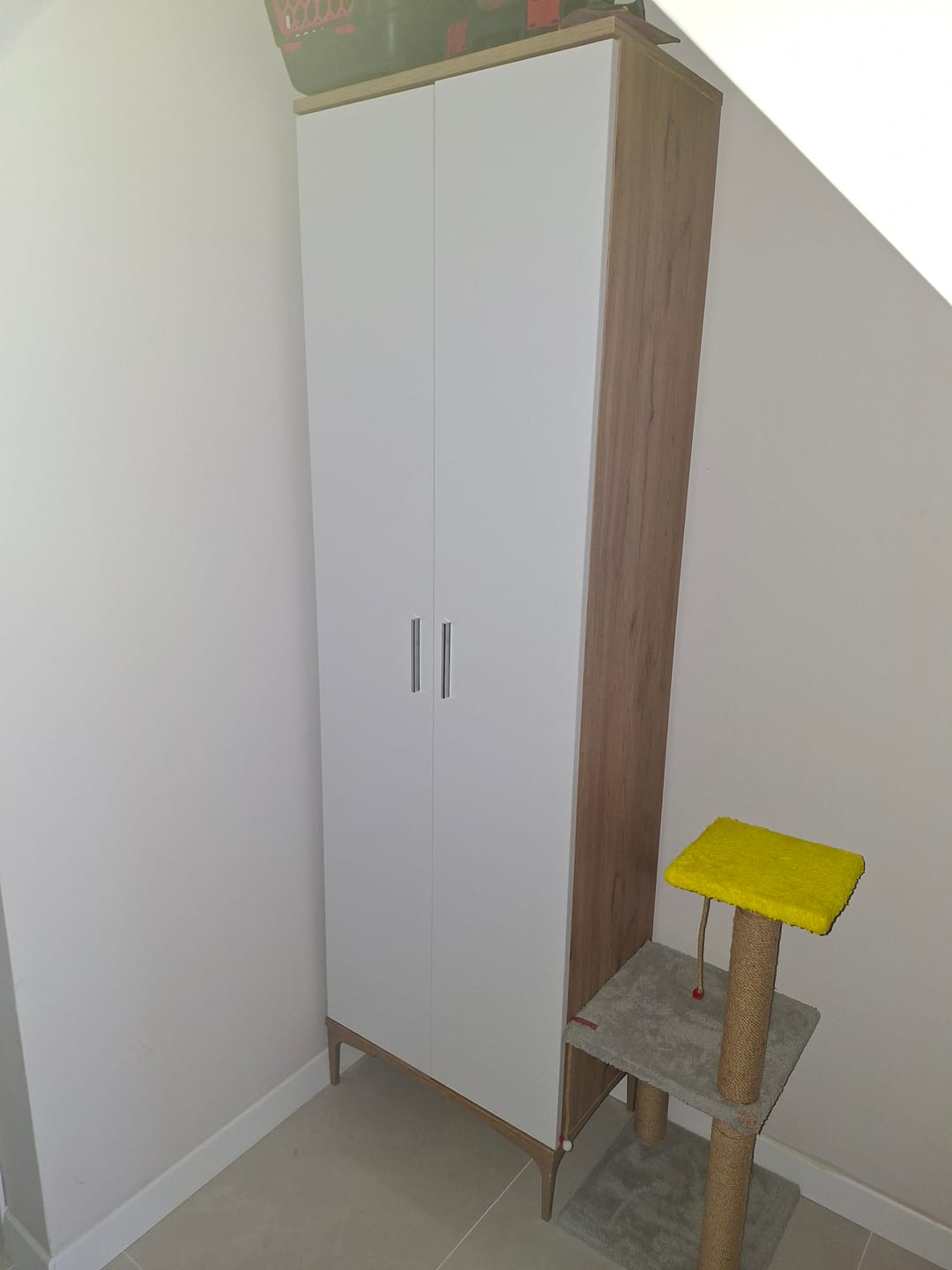 Customer photo review of Rani EA116 Ayakkabılık Portmanto 7 Raflı Çok Amaçlı Dolap Sepet Ceviz - Beyaz