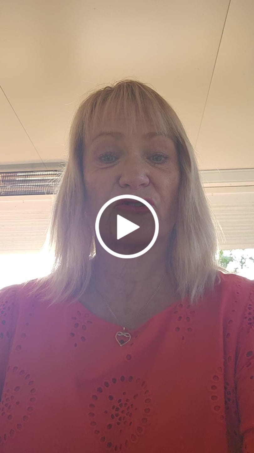 Customer video review of MenoVital