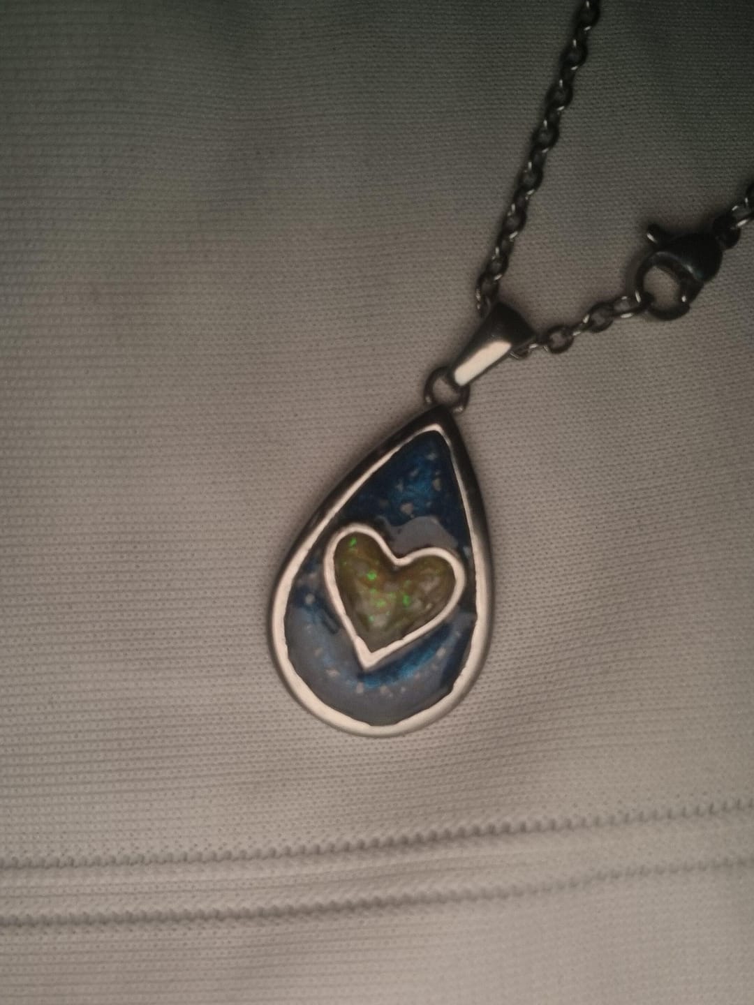 Customer photo review of Stainless Steel Love Heart Droplet Keepsake Pendant