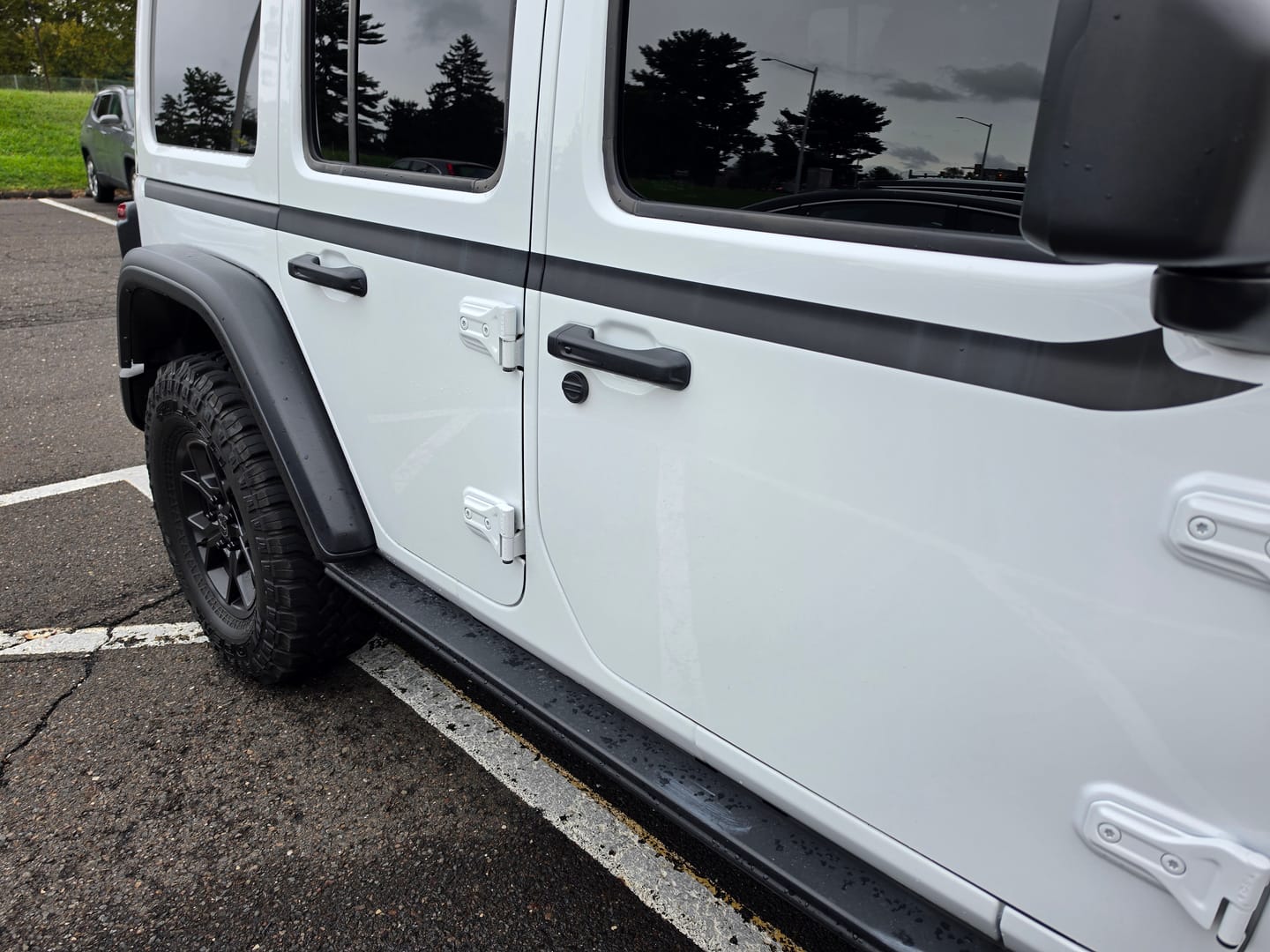Customer photo review of Upper Body Stripe Kit for Jeep Wrangler JL