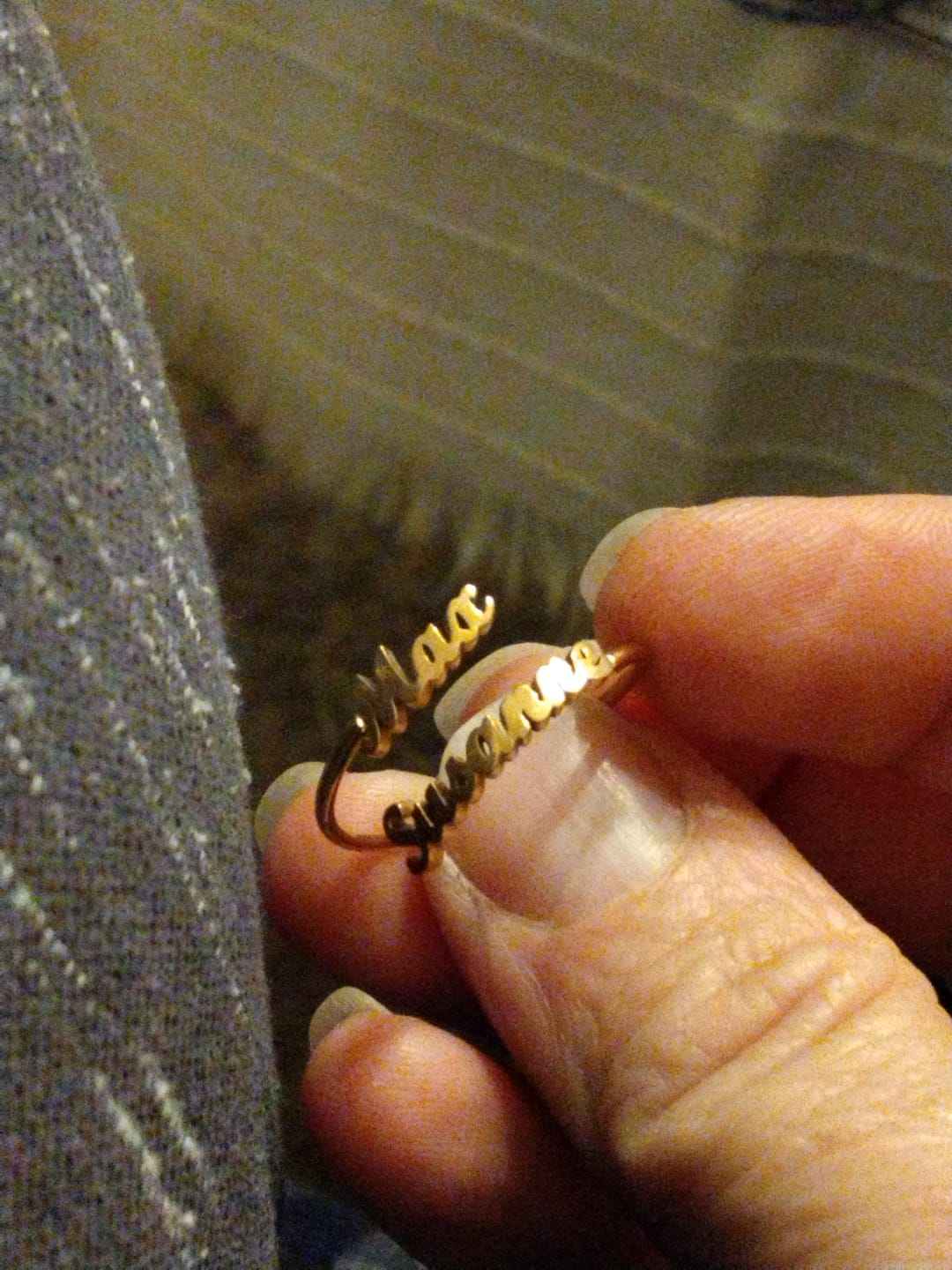 Customer photo review of Ring mit zwei personalisierten Namen