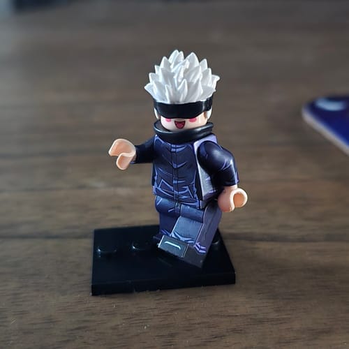 Customer photo review of JUJUTSU SORCERERS MINI FIGURES