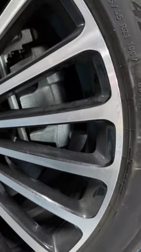 Customer photo review of RimRevive – Aus verkratzter Felge wird Hingucker – in Minuten statt teurer Werkstattrechnung