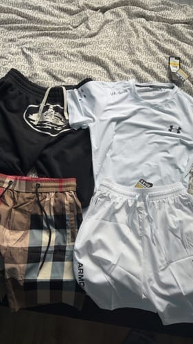 Customer photo review of "Flower" Shorts Navy Blue