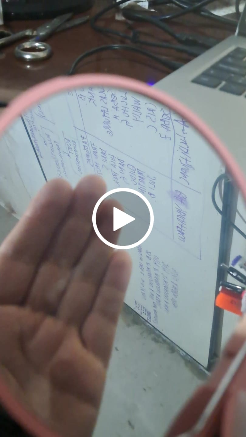 Customer video review of Espejo Pórtatil Luz Led