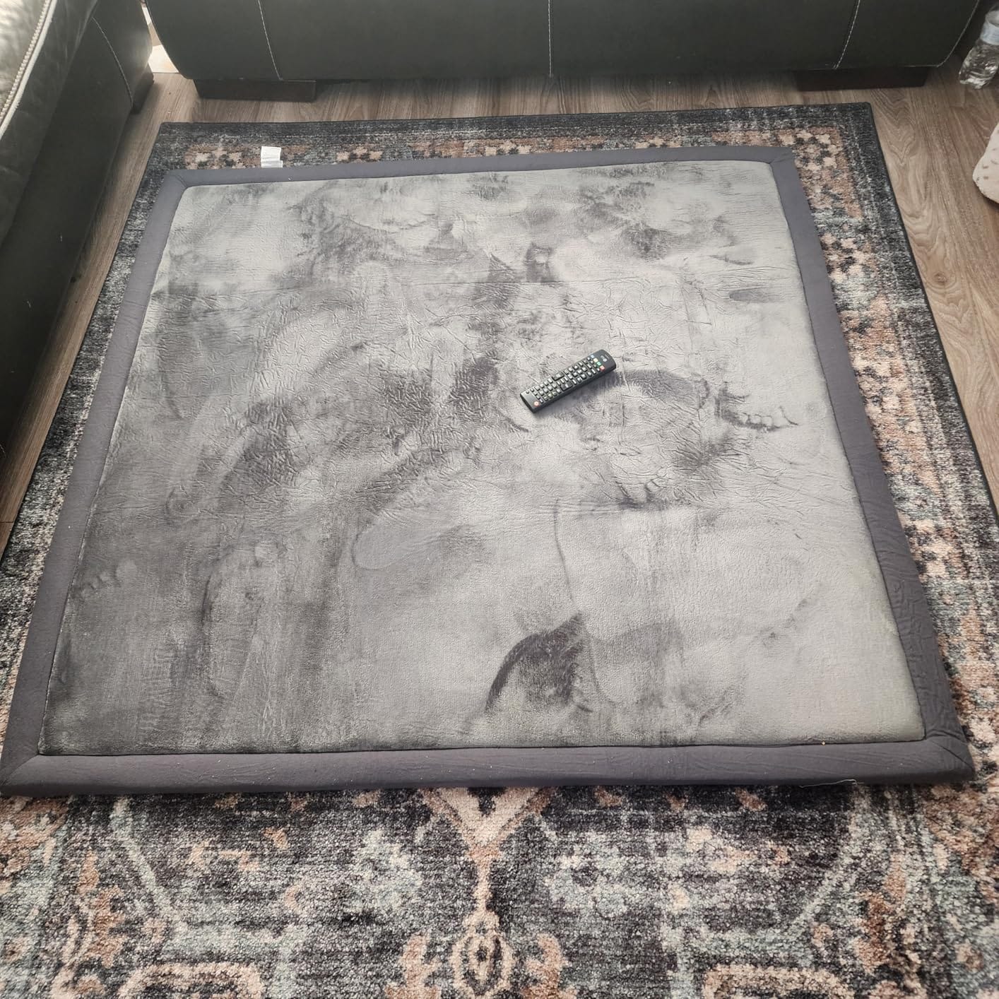 Customer photo review of Huggello™ - Alfombra de Juego Antigolpes