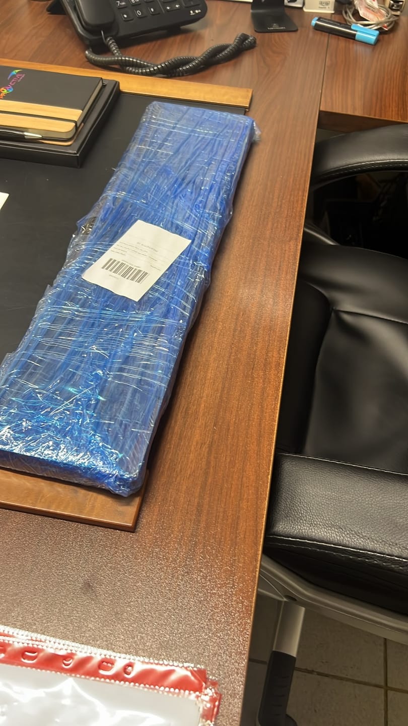 Customer photo review of זוג מסגרות ללוחית רישוי טסלה