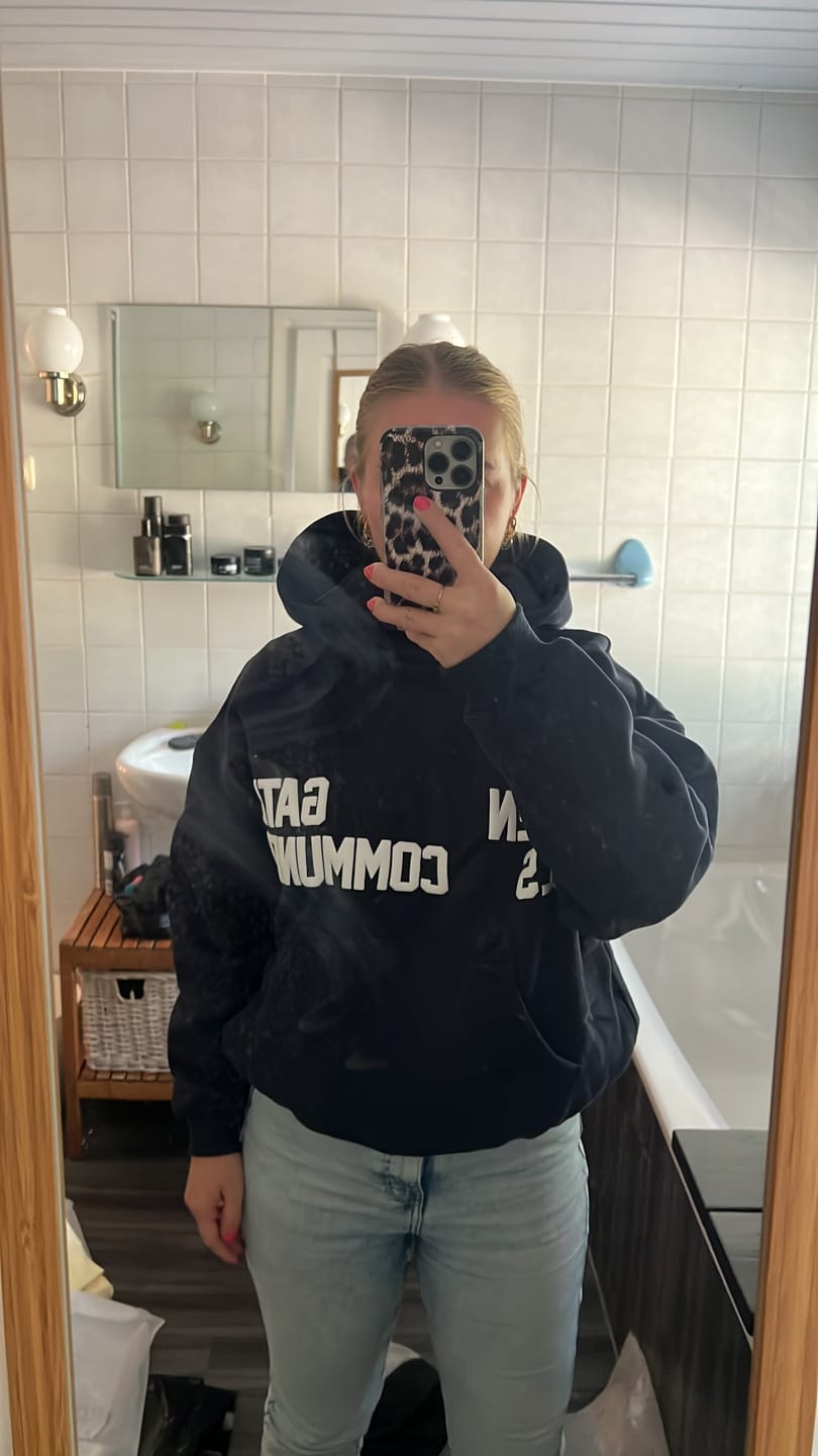 Customer photo review of GATED COMMUNITY ZIP HOODIE BUTTER YELLOW