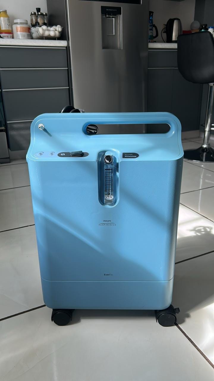 Customer photo review of Vaso Humidificador de Oxígeno de 500 ml | Compatible con Concentradores y Tanques | Marca Handy