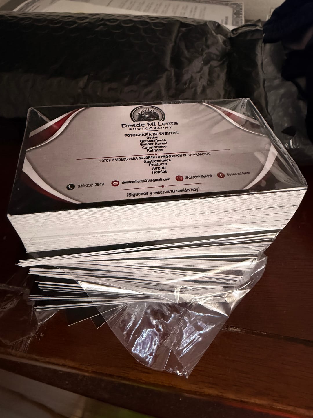 Customer photo review of Tarjetas de Presentación Full Color (Cartón / 1 Lado)