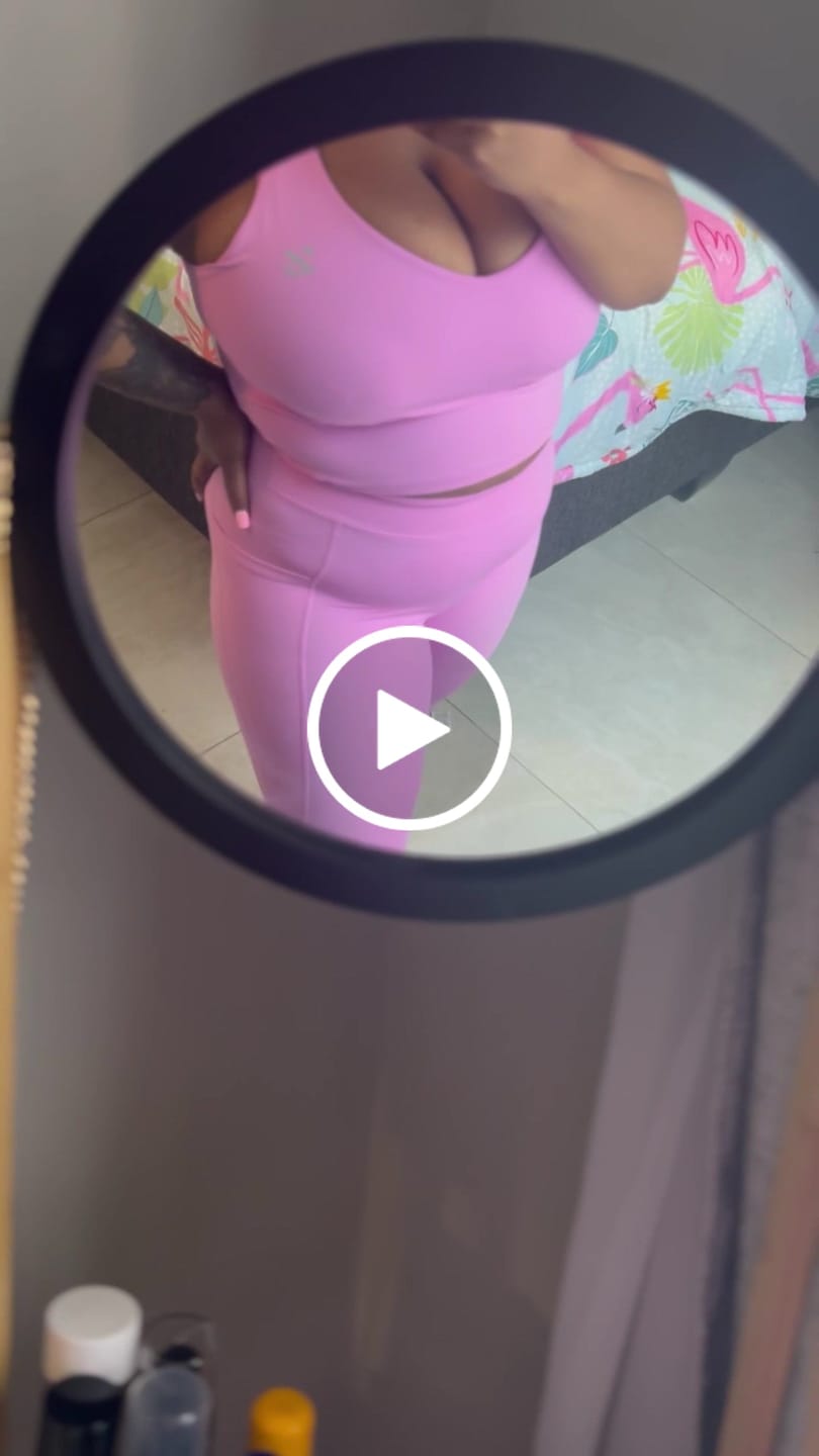 Customer video review of U-shaped Cut Energy Longline Sports Bra