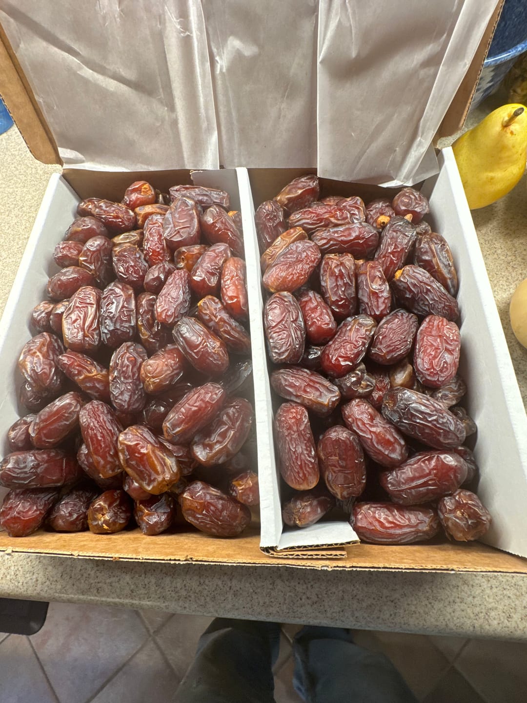 Customer photo review of Organic Large Medjool Dates Box