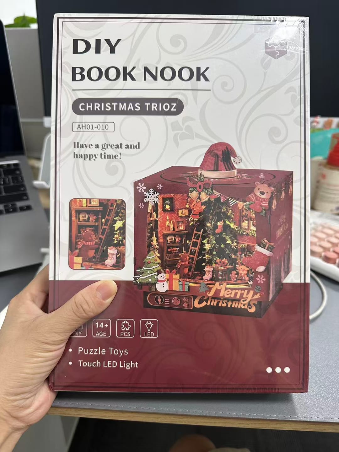 Customer photo review of Christmas Triple Scene DIY Book Nook Kit