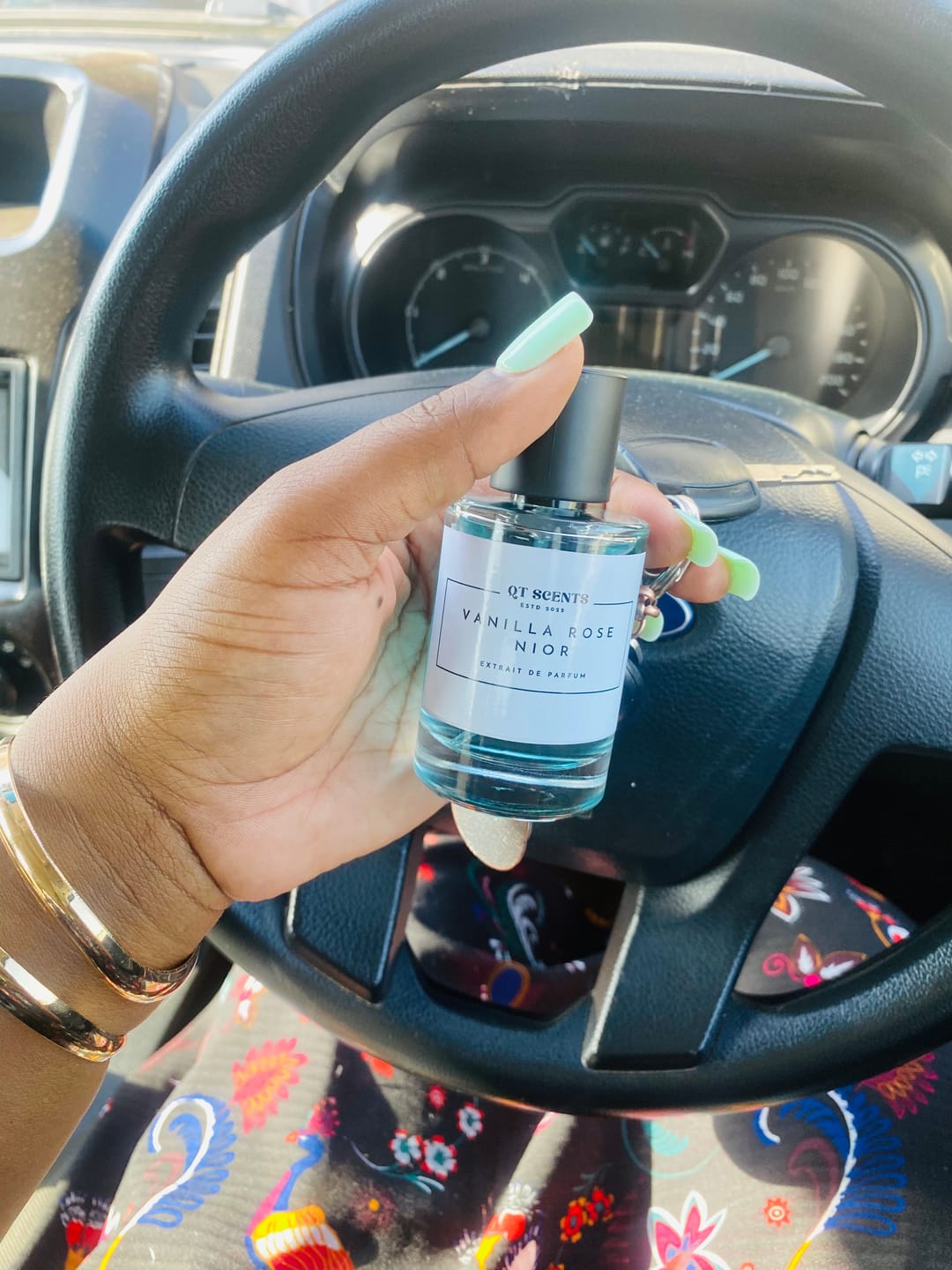 Customer photo review of Vanilla rose nior  unisex