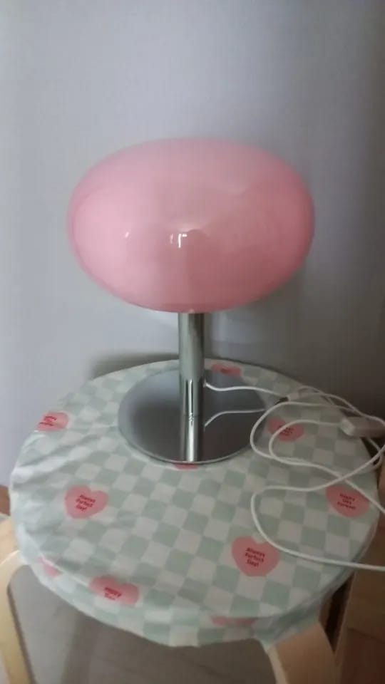 Customer photo review of Pink Glass Table Lamp for Bedside, Iron Base, 22 × 29 cm