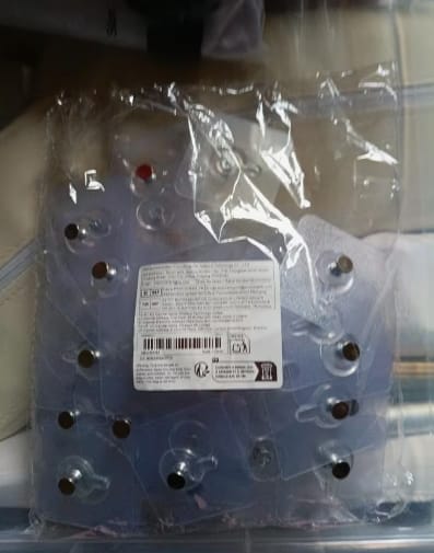 Customer photo review of Itseliimautuvat seinäkoukut – Vahva pito. Ei reikiä seinään.