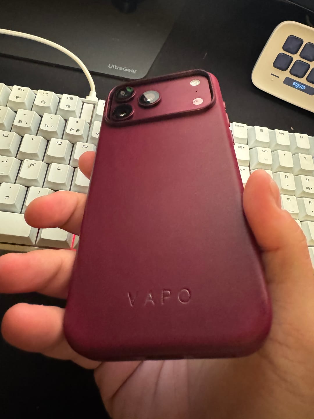 Customer photo review of iPhone 18 Pro Max Leather Case - MagSafe - Burgundy