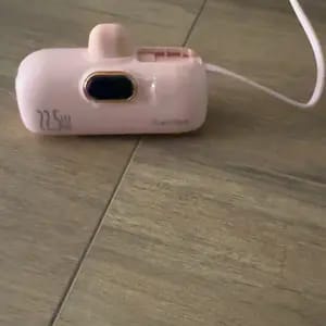 Customer photo review of Caricatore Portatile Compatto 5000mAh Ricarica Rapida 22.5W