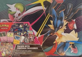Customer photo review of Pokémon - Trading Card Game: Collector Chest (Fall 2025)
