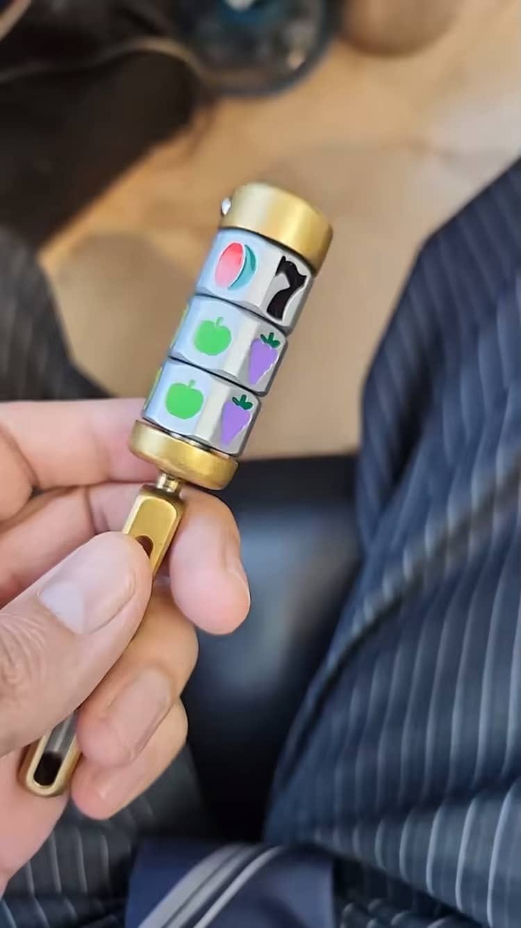 Customer photo review of Magnetic Fruit Reel Spinner