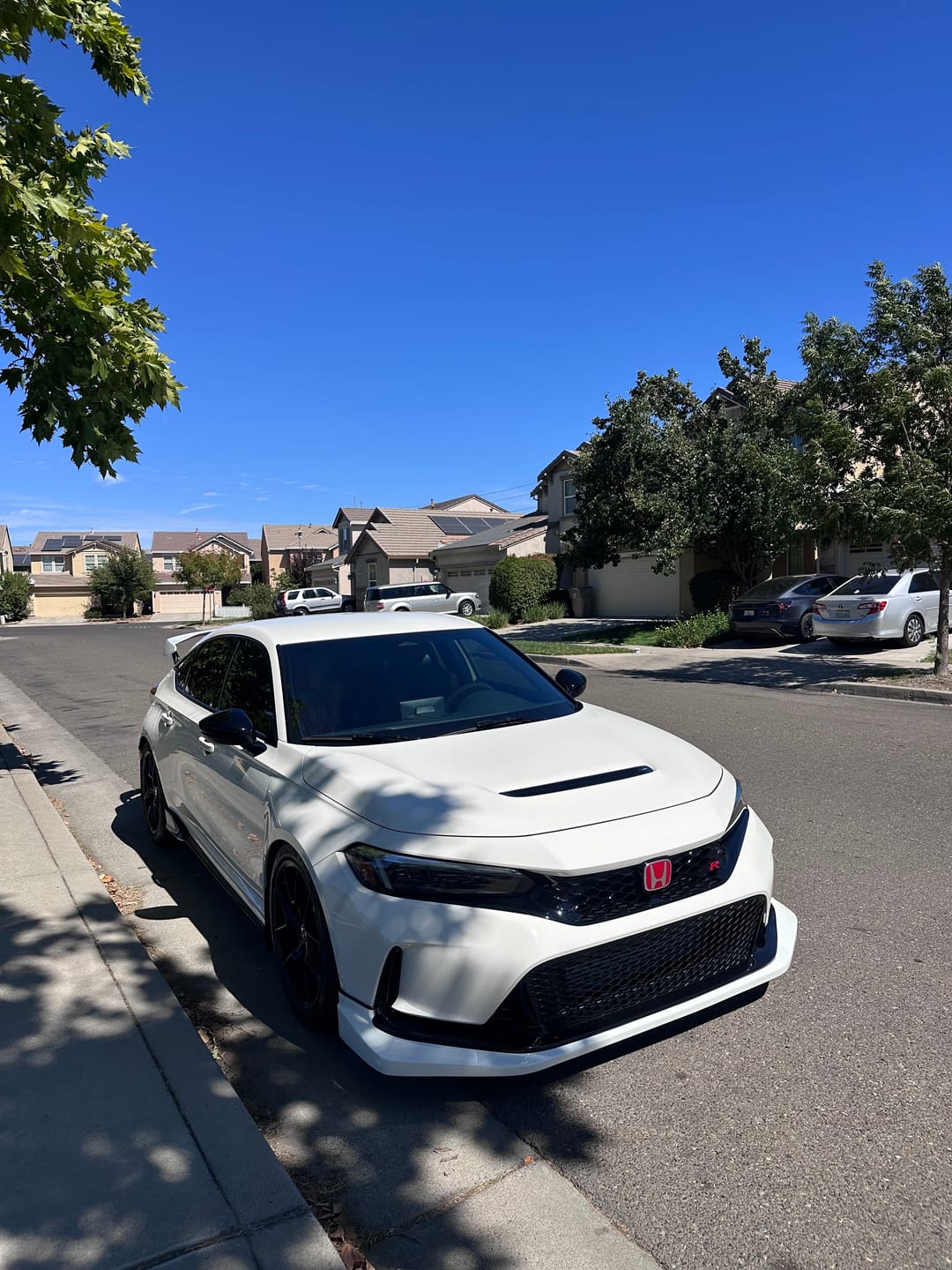 Customer photo review of 2023-2025 Honda Civic Type R FL5 - MU Style Front Lip - Paint Matched Two Tone