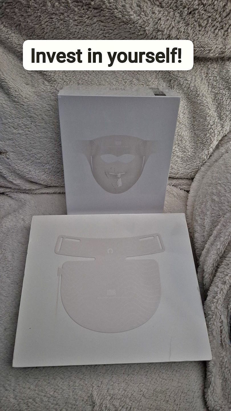 Customer photo review of INIA GLOW 4D Face & Neck Pro Kit