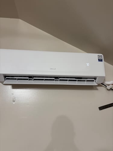 Customer photo review of DELLA Serena Series 18000 BTU 22 SEER2 Mini-Split Heat Pump AC - Up to 1000 Sq.Ft.