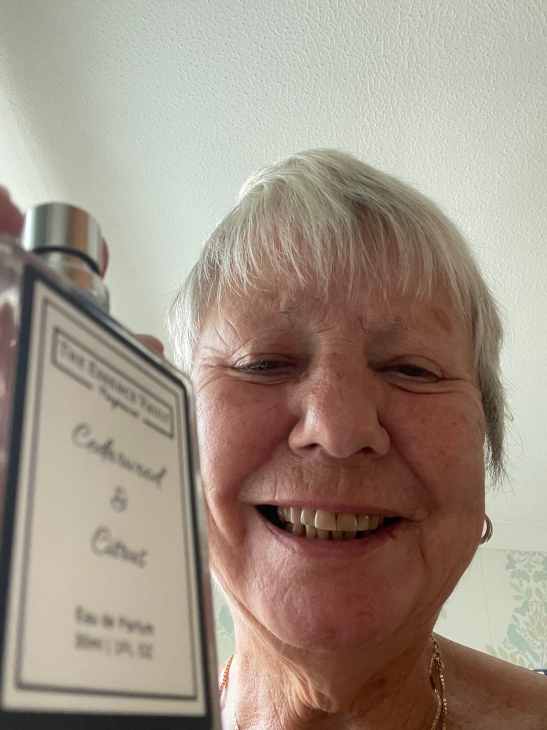 Customer photo review of Cedarwood & Citrus Eau De Parfum