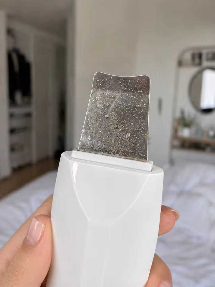 Customer photo review of Smoova™ — Ultrasonic Facial Cleanser 2.0