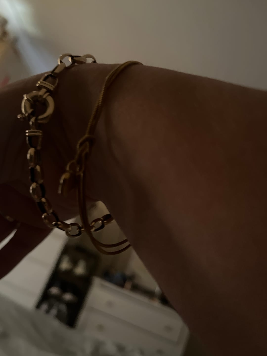 Customer photo review of Forever Knot Bracelet 2.0