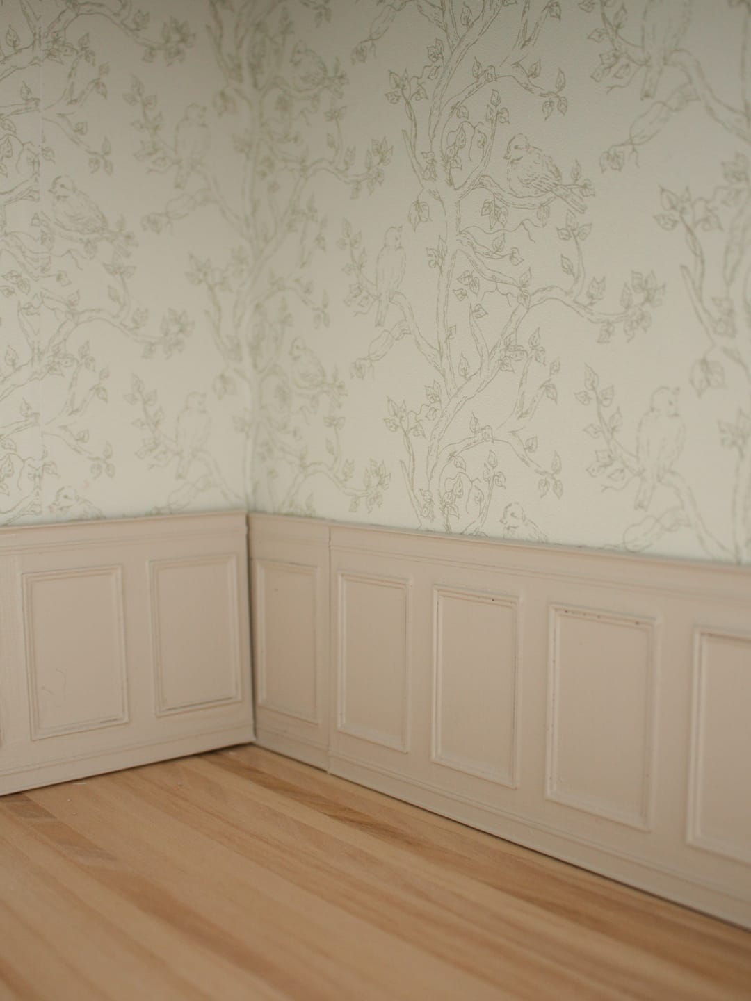 Customer photo review of Ruby Wallpaper by Ali Anni