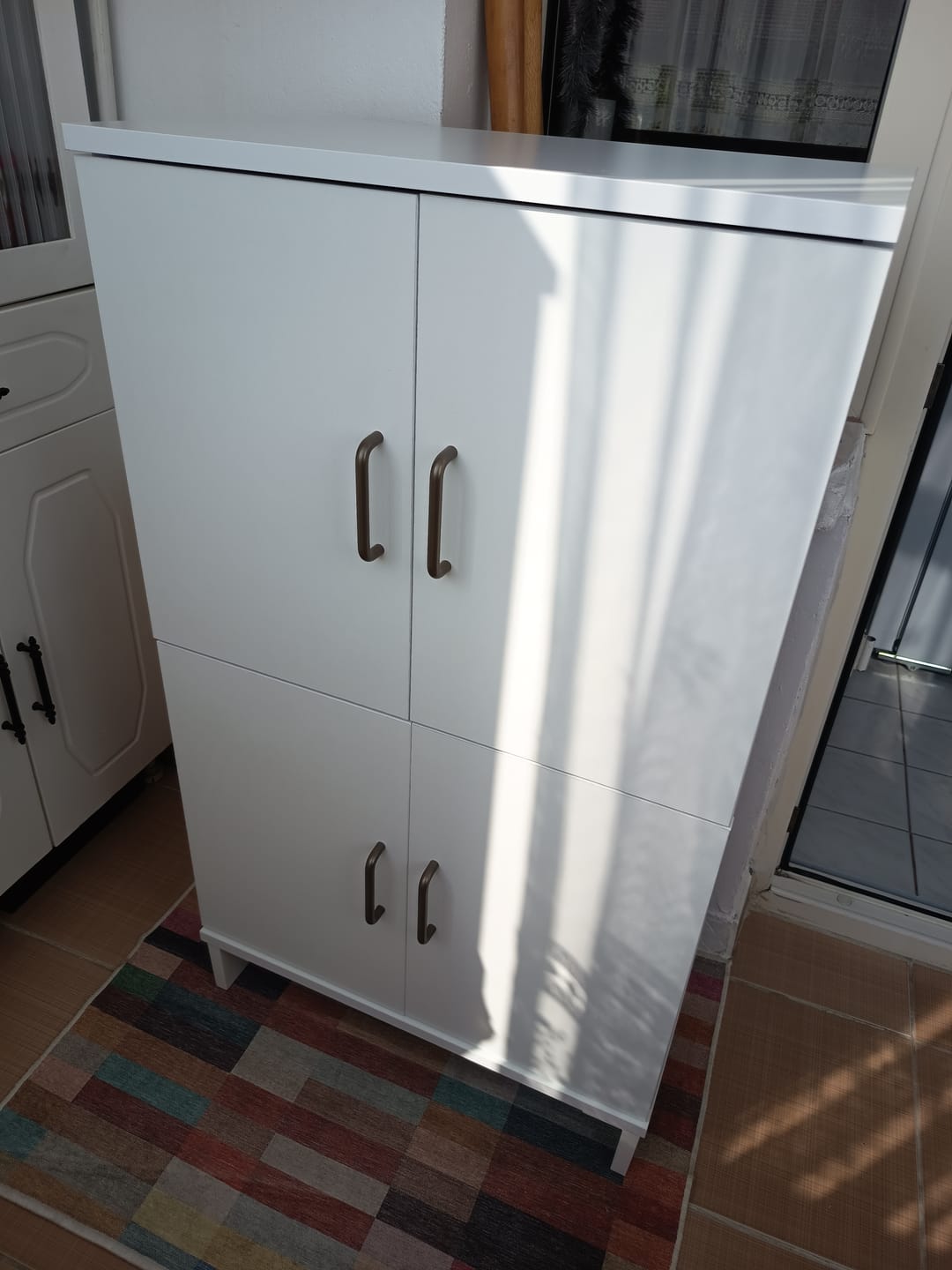 Customer photo review of Rani KC116 Banyo Dolabı 4 Kapaklı 3 Raflı Çok Amaçlı Dolap Beyaz