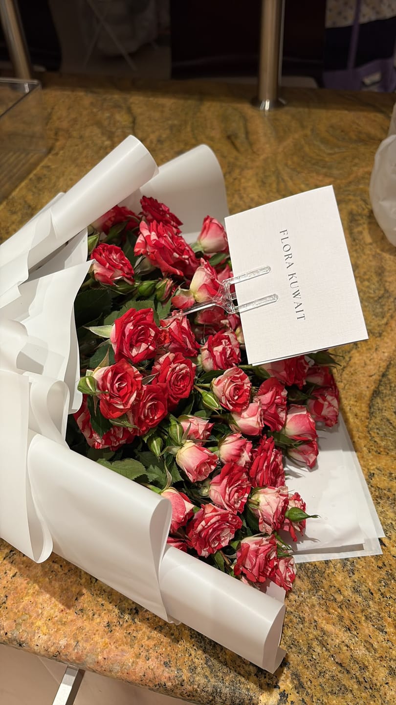 Customer photo review of Tiger Pink Baby Roses Bouquet