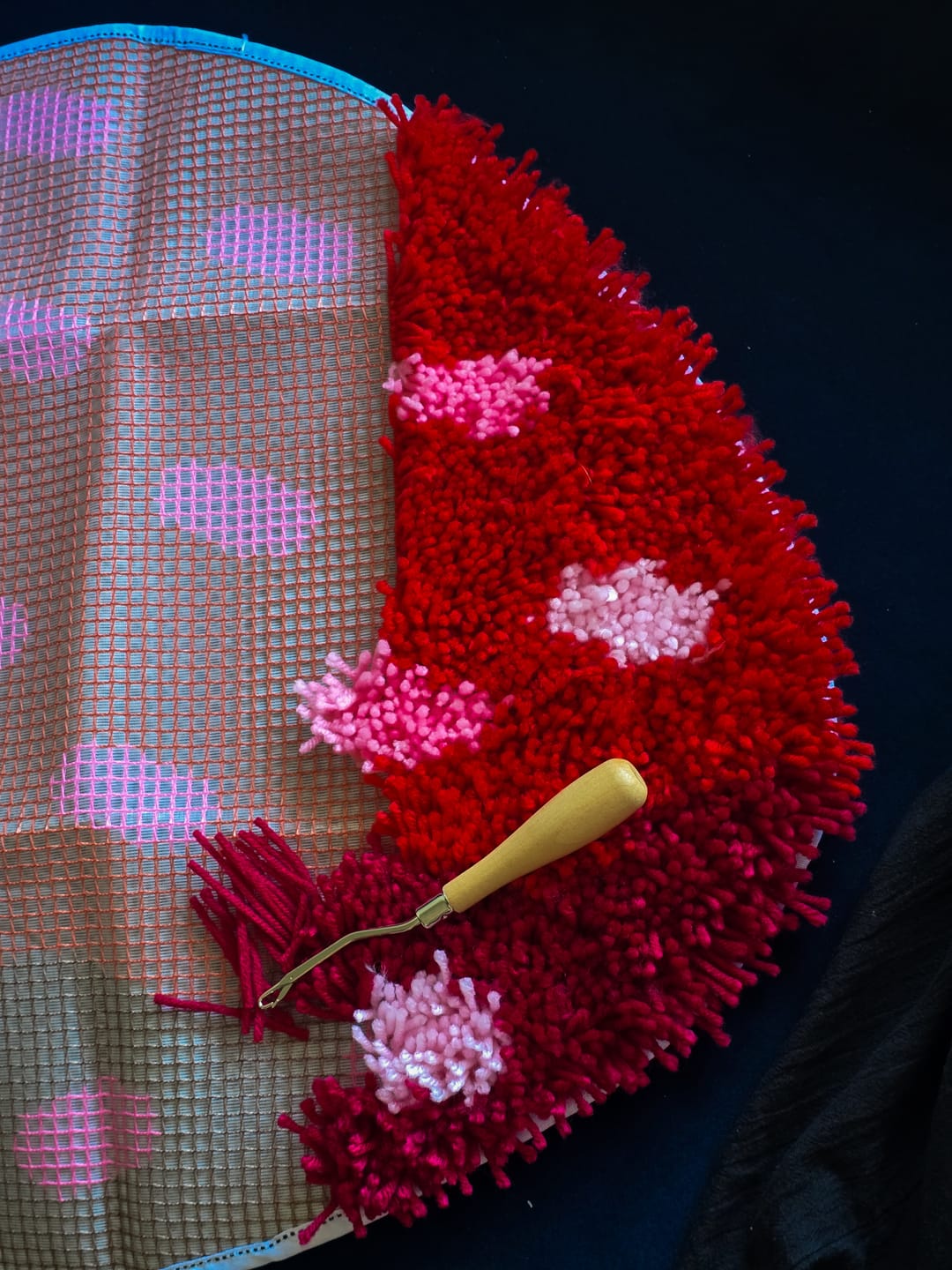 Customer photo review of STRAWBERRY DREAMING - Rug Making Kit