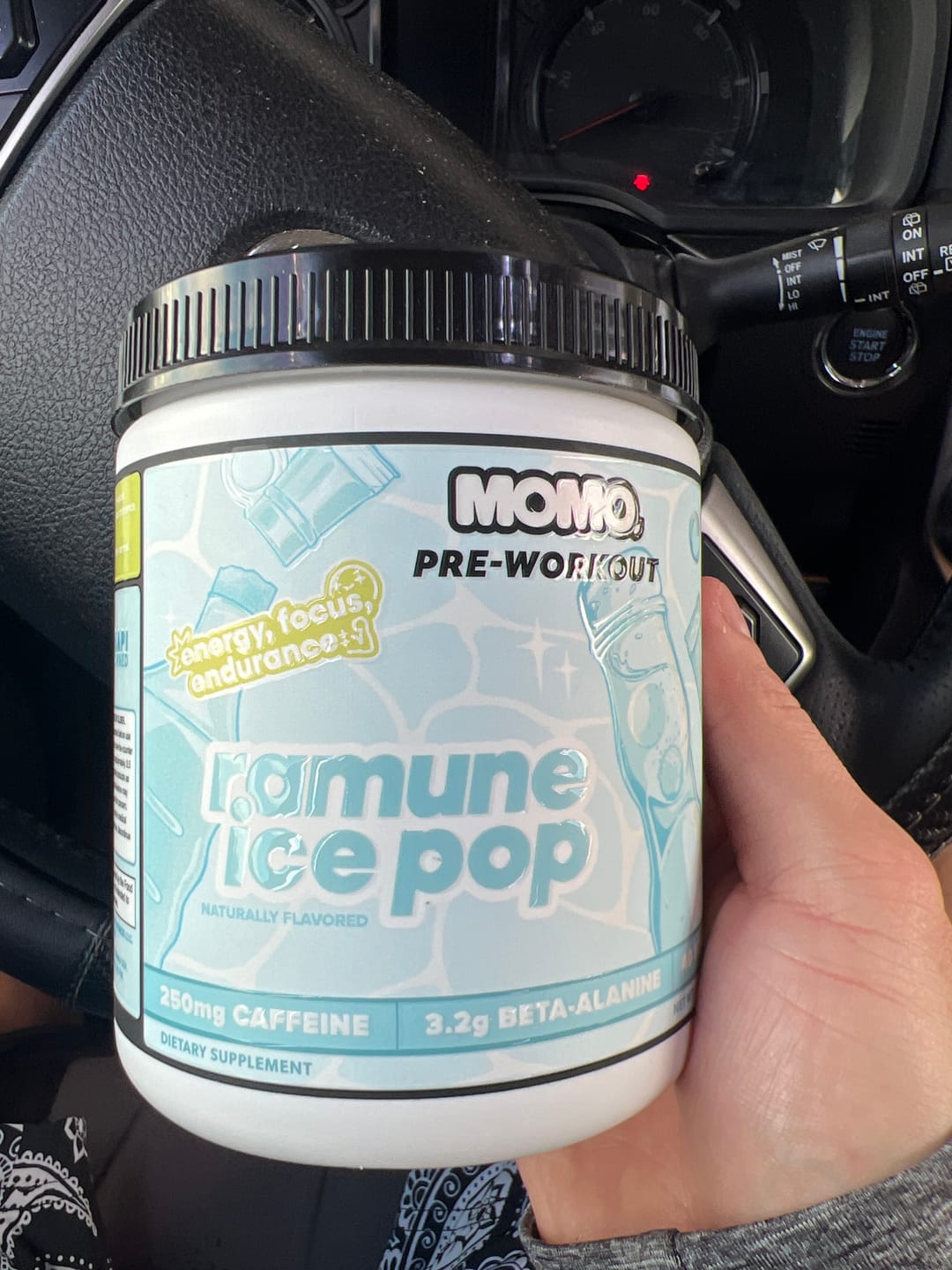 Customer photo review of MOMO® pre-workout | Ramune Ice Pop | 40 scoops