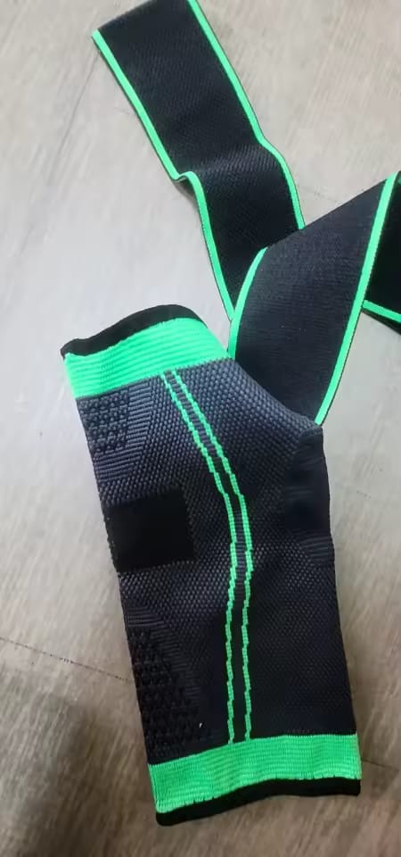 Customer photo review of Sooftie ComfortHeel - The Youth Heel Pain Support