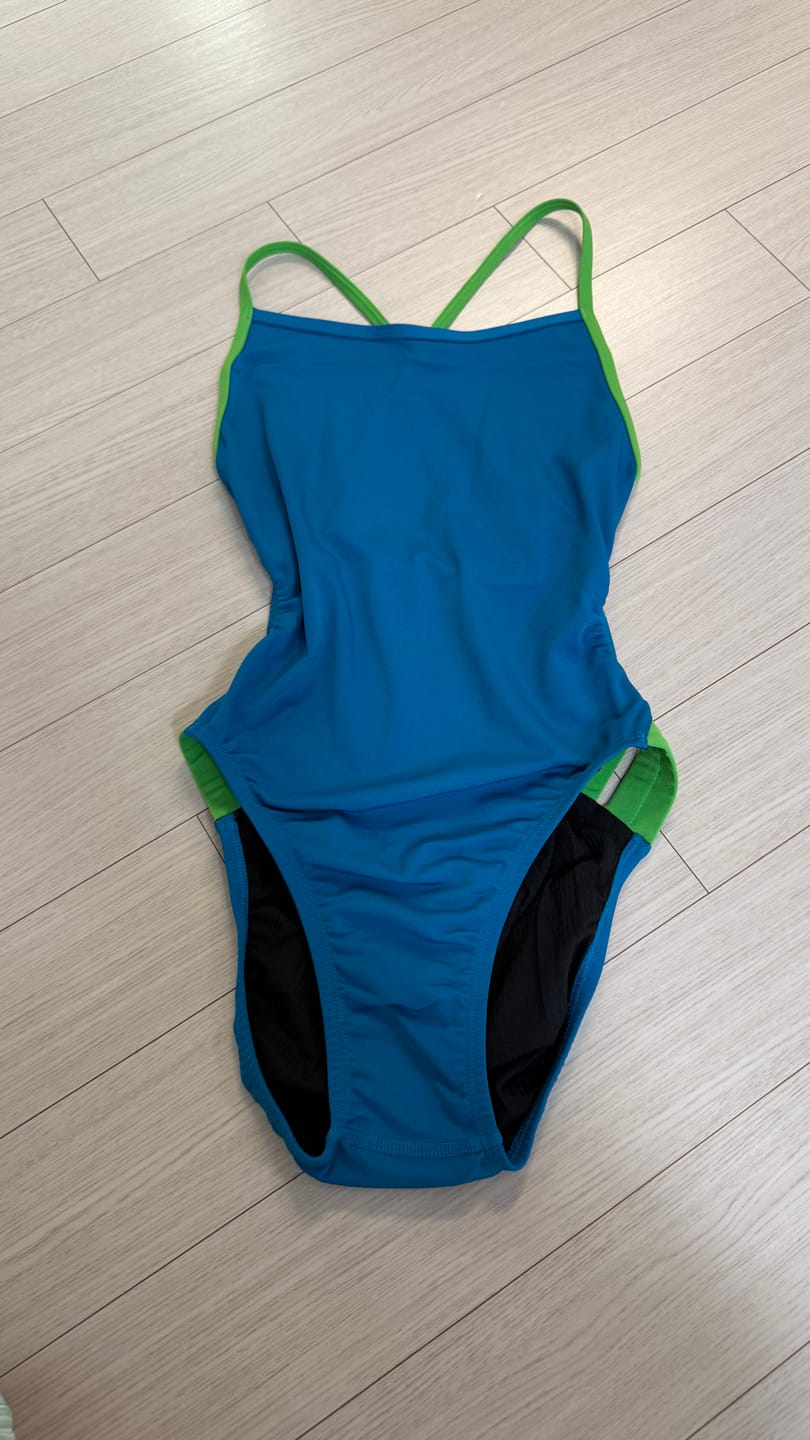 Customer photo review of IBIZA ONE PIECE - Nordic|Moss