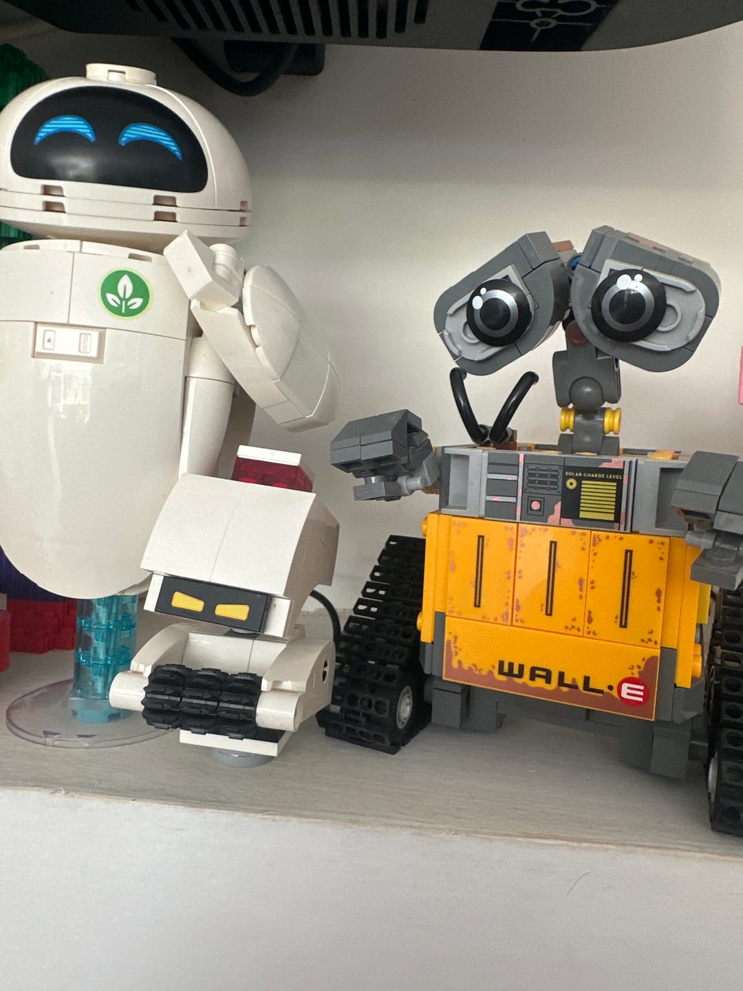 Customer photo review of WALL-E Y EVE