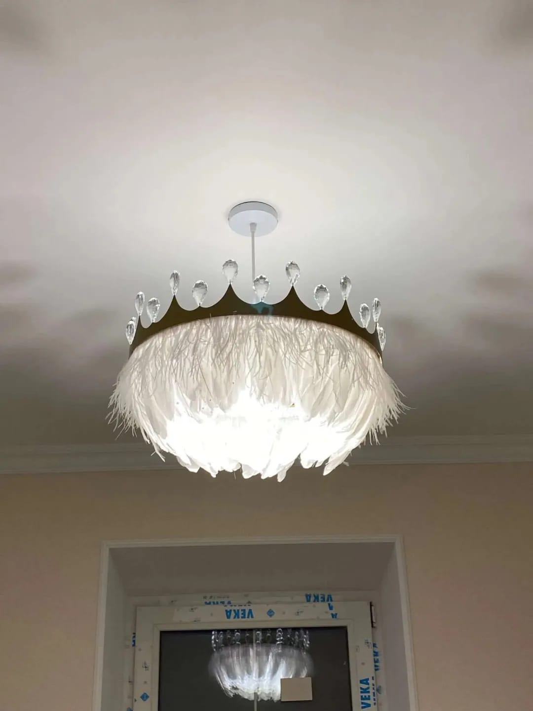 Customer photo review of Milk Pendant Light for Kitchen Island, Layered Curves, 43 cm