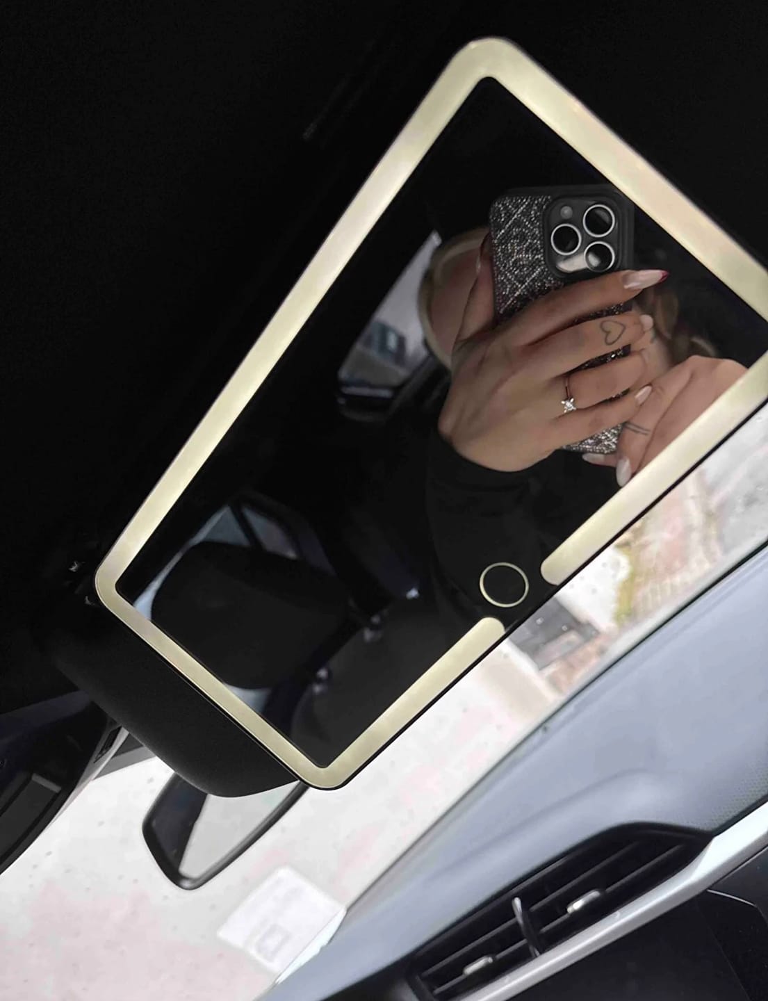 Customer photo review of BLAZECAR Araç Makyaj Aynası