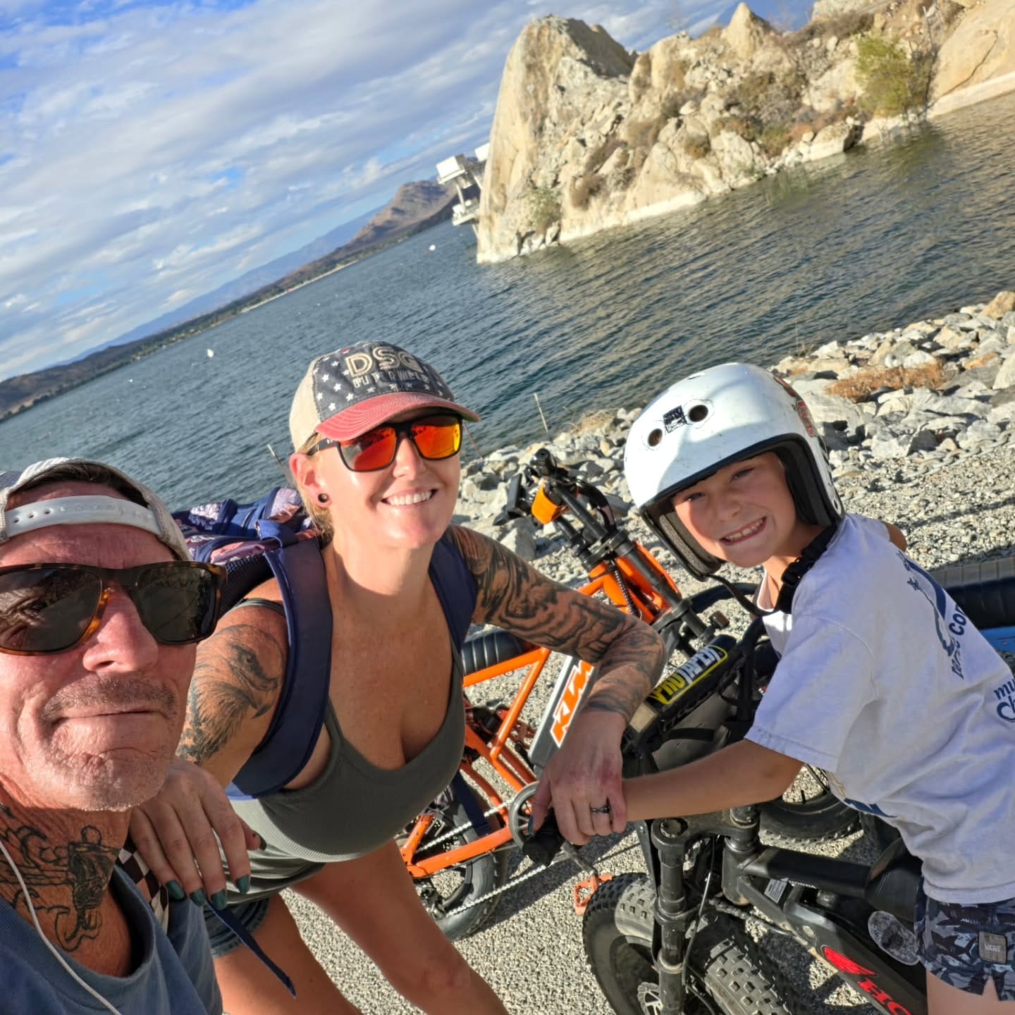 Customer photo review of Eskute® V100 16*4.0" Mini Electric Bike