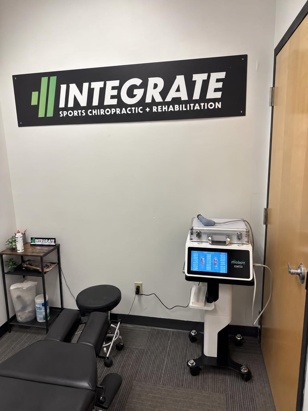Customer photo review of LumyHealth Professional Shockwave Therapy Machine