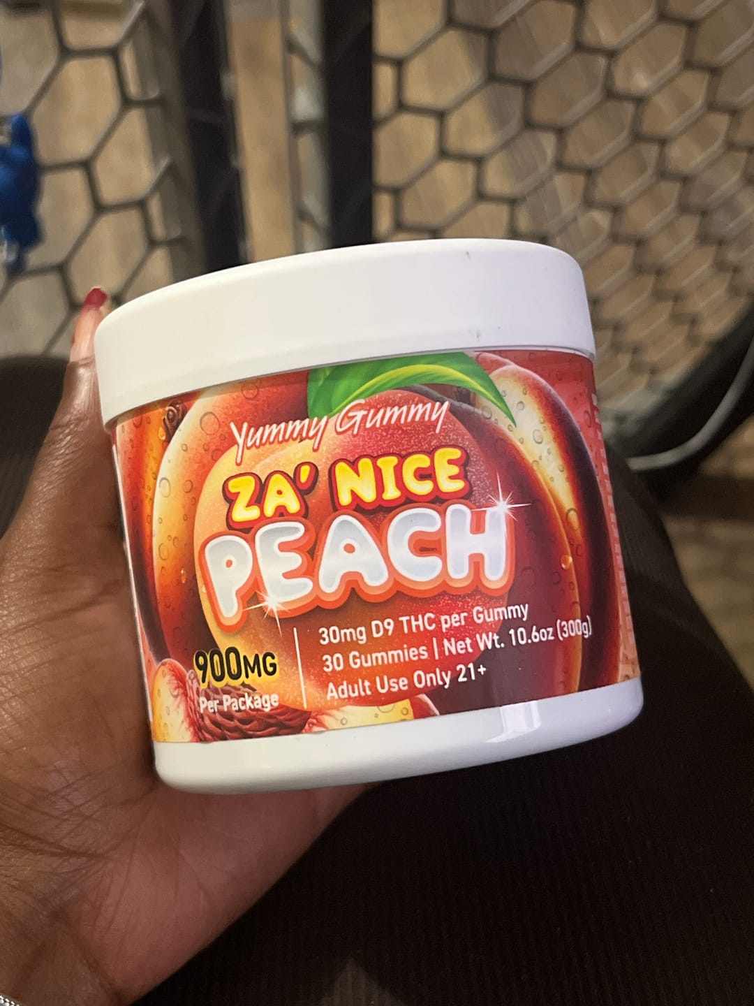 Customer photo review of 900MG Yummy Gummy D9