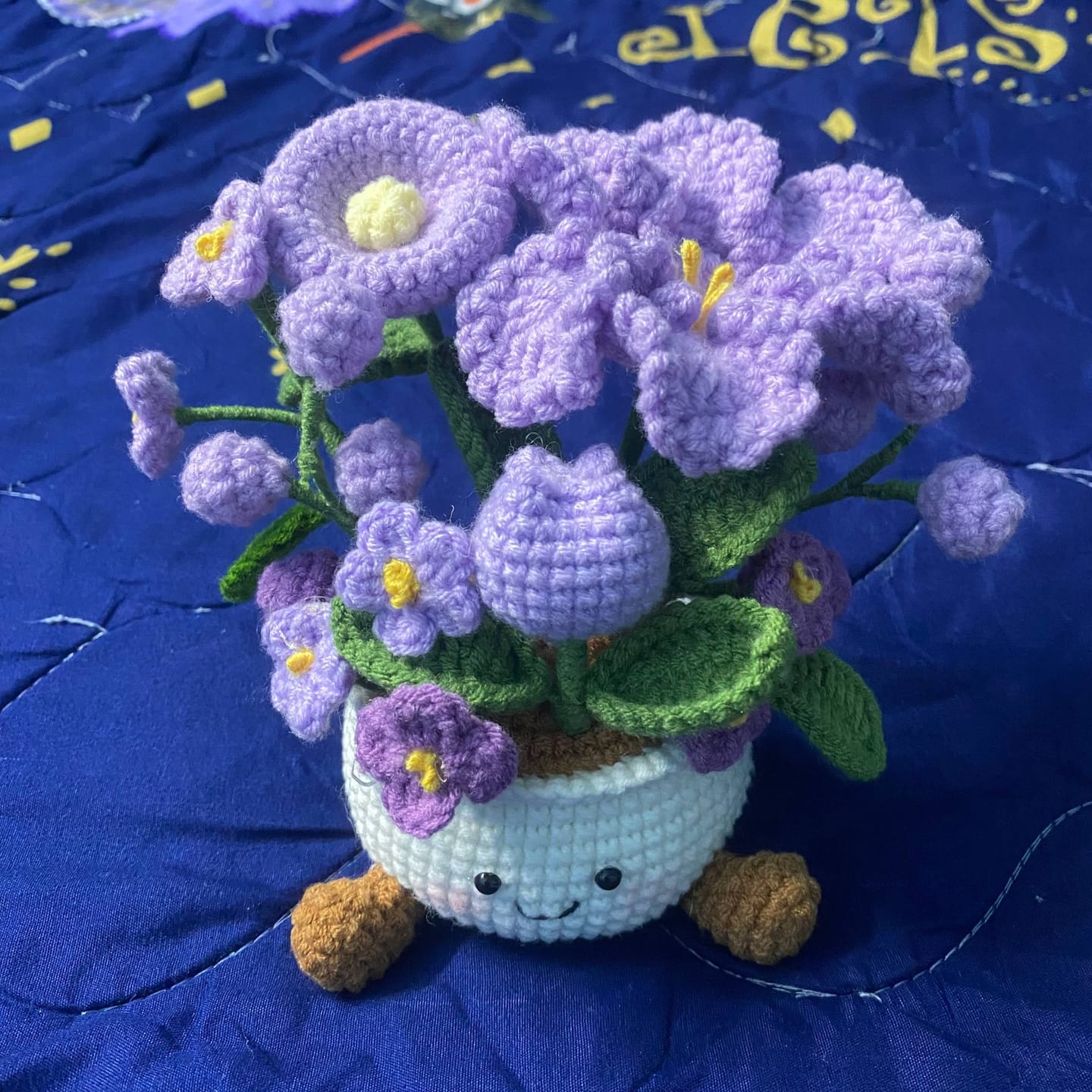 Customer photo review of Handmade Crochet Flower Pot – Forever Flower Bouquet, Cute Floral Desk Decor, Unique Gift